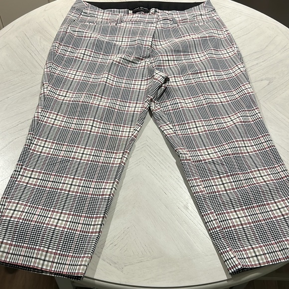 Lane Bryant Capris - size 18 - Picture 4 of 6